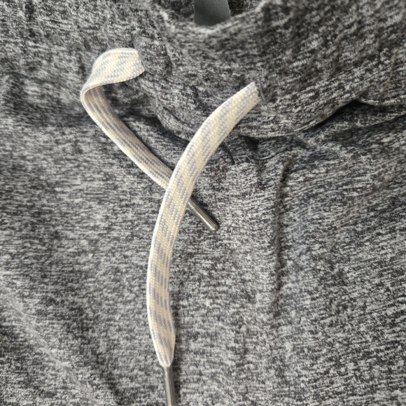 Vuori Heather Gray Wide-Leg Joggers - Picture 4 of 6